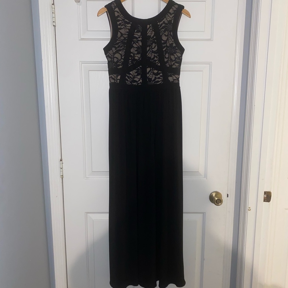 Floor Length Formal Dress-Morgan & Co-Size 7/8